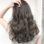 Tóc uốn xoăn lơi