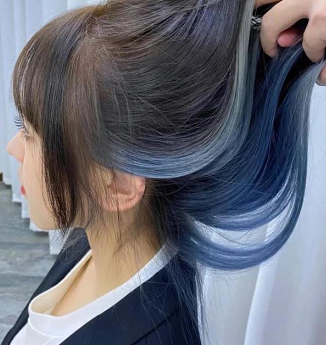 Tóc nhuộm màu đen ánh xanh