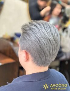 Tẩy tóc nam màu xám khói bạch kim cá tính tại A Voòng Hair Salon
