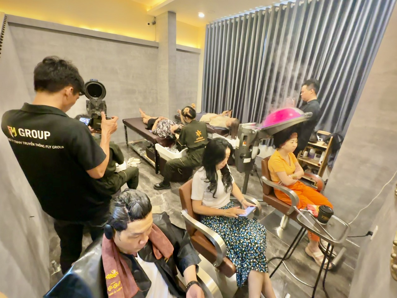 không gian bên trong a voòng