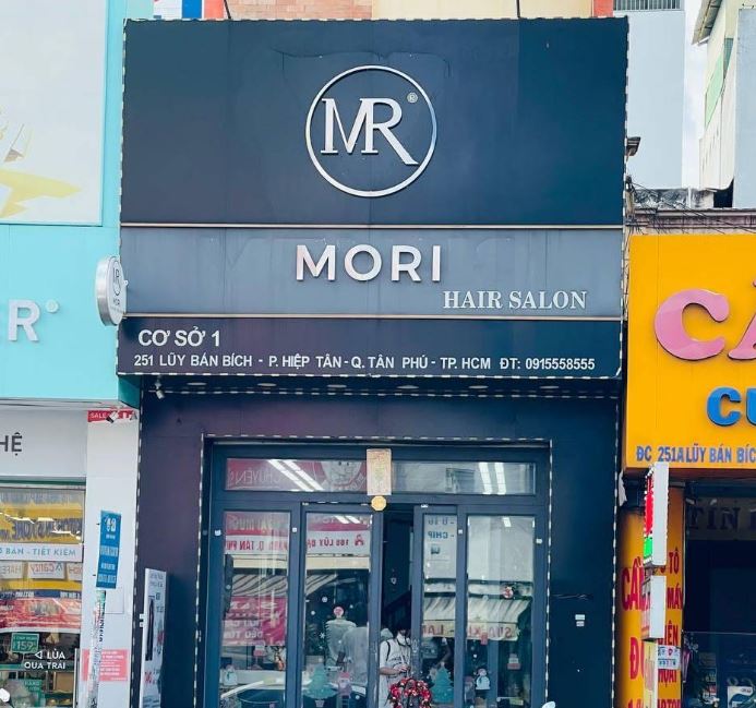 tiệm làm tóc