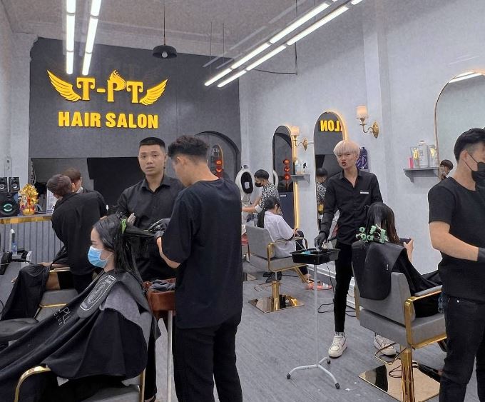 tiệm làm tóc 